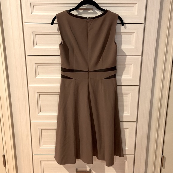 Anne Klein brown sleeveless dress—simply classic! - Picture 2 of 5